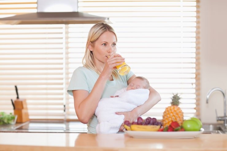 15 Life-Saving Tips for First-Time Moms